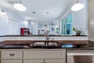 4220 Threadgill St in Austin, TX - Building Photo - Building Photo