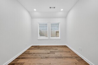 31810 Autumn Spur Ln in Hockley, TX - Foto de edificio - Building Photo