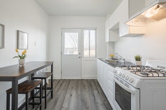 7619 Christophe-Colomb Av in Montréal, QC - Building Photo - Building Photo