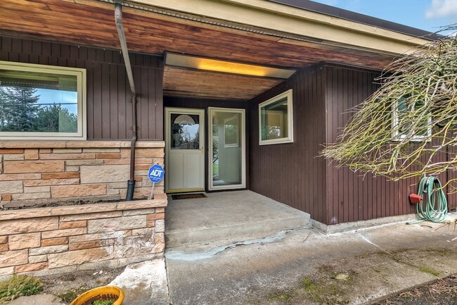 138 S 168th St in Burien, WA - Foto de edificio - Building Photo