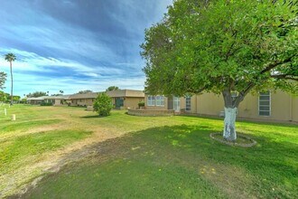 15801 N Cameo Dr in Sun City, AZ - Building Photo - Building Photo