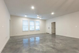 2640 Lubbock Ave in Fort Worth, TX - Building Photo - Interior Photo