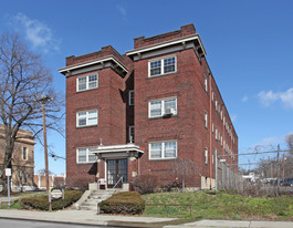 2240 Norwood Ave Apartamentos