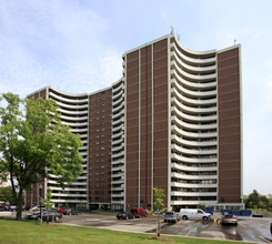 Richview Terrace in Toronto, ON - Building Photo - Building Photo