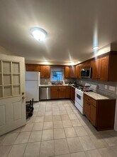 38 Hobson St, Unit 1 in Boston, MA - Building Photo - Building Photo