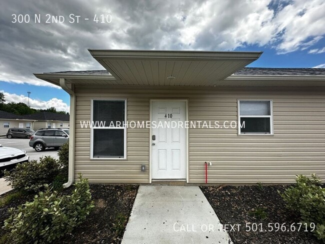 property at 300 N 2nd St