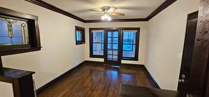 3823 N Drake Ave, Unit 1 in Chicago, IL - Foto de edificio - Building Photo