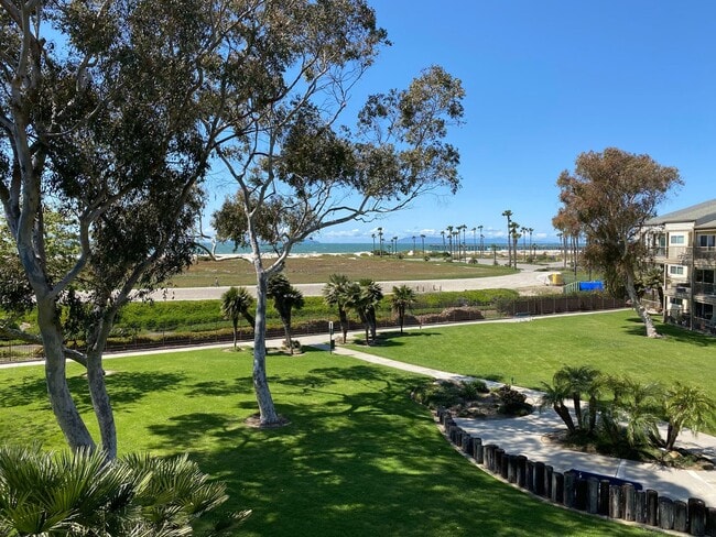 842 Bluewater Way in Port Hueneme, CA - Building Photo - Building Photo