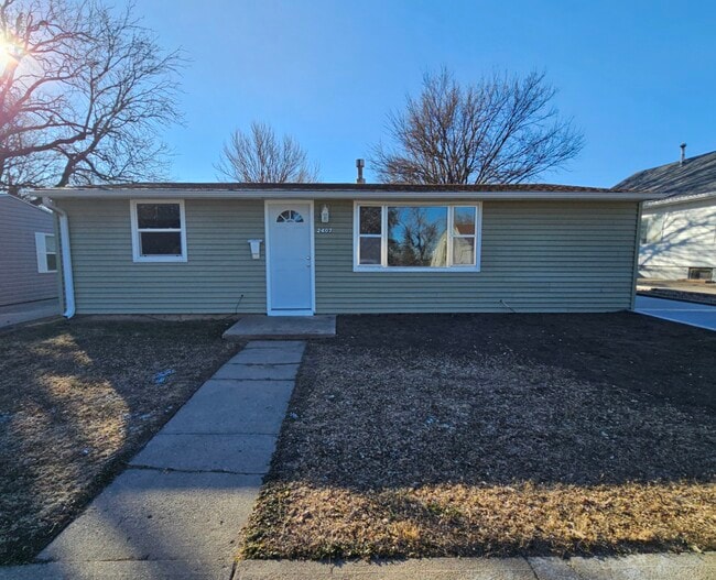 property at 2407 W 7th St