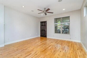 5217 Richard Ave in Dallas, TX - Building Photo - Building Photo