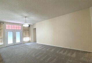 1307 Edinboro Ln in Carrollton, TX - Building Photo - Building Photo