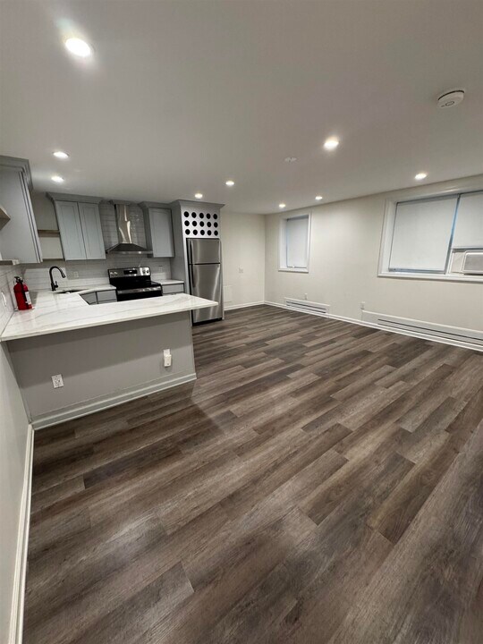 1 CONGRESS St in Jersey City, NJ - Building Photo