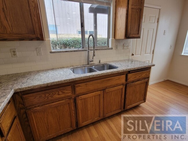 715 W Alvin Ave in Santa Maria, CA - Building Photo - Building Photo