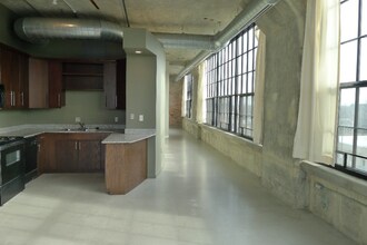41 Burroughs St in Detroit, MI - Building Photo - Building Photo