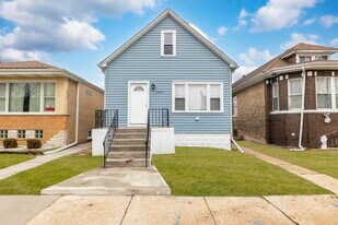 6327 S Kenneth Ave in Chicago, IL - Building Photo