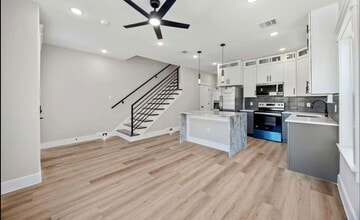 4624 Mayflower St in Houston, TX - Building Photo - Building Photo