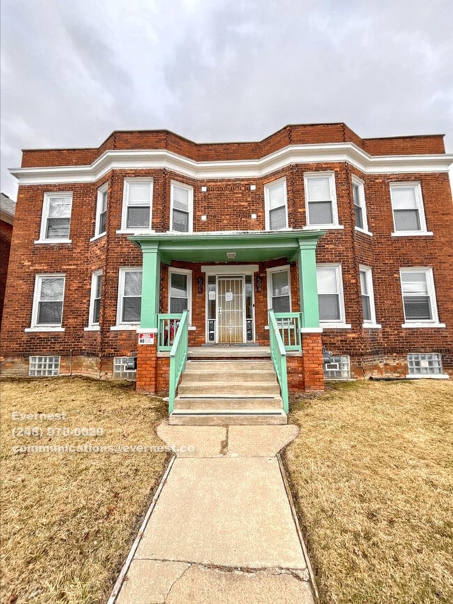 506 Westminster St