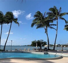 1865 79th Street Causeway in North Bay Village, FL - Building Photo - Building Photo