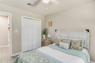 3410 Green Briar Cir in Gulf Breeze, FL - Building Photo - Building Photo