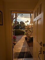 10006 Maya Linda Rd, Unit 5104 in San Diego, CA - Building Photo