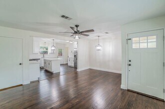 924 Fuller Ave in Fort Worth, TX - Building Photo - Building Photo