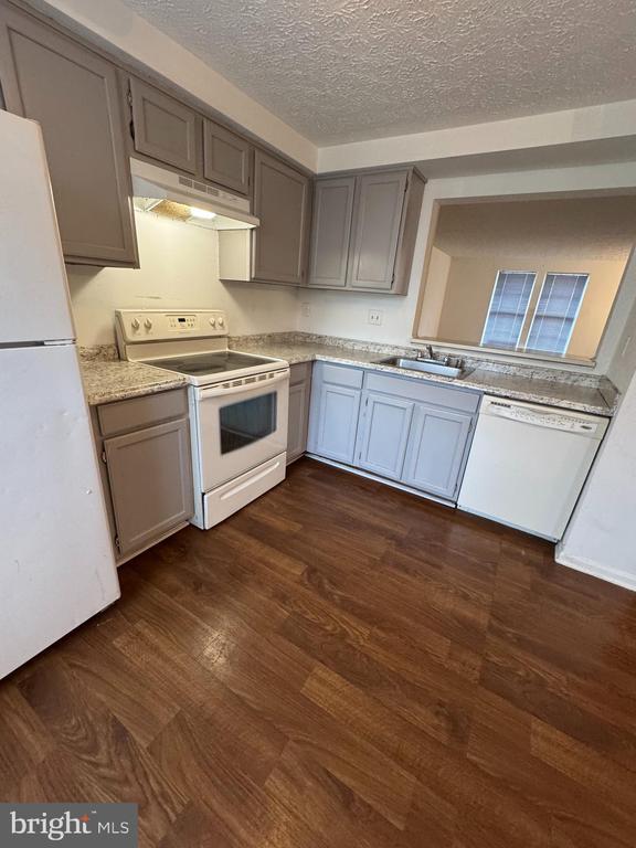 9730 Red Clover Ct in Parkville, MD - Building Photo - Building Photo