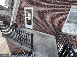 6 Montgomery Ave in Glenside, PA - Building Photo - Building Photo