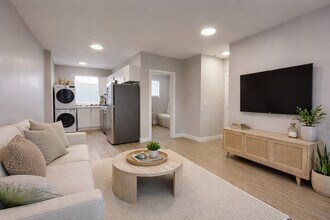 1315 NE Miami Court in Miami, FL - Foto de edificio - Building Photo
