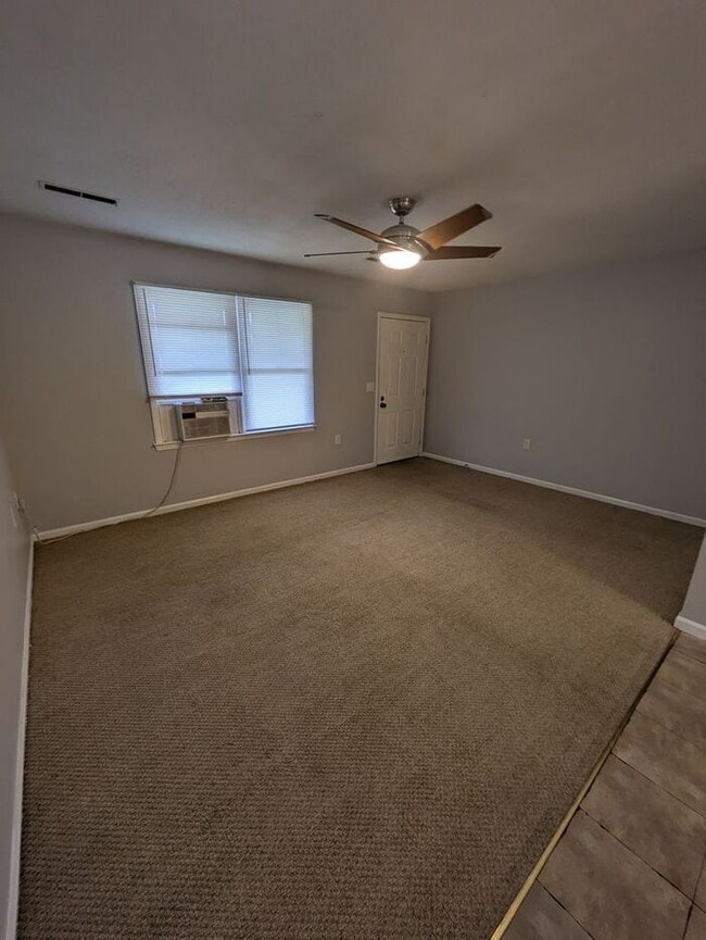 5161 Ponderosa Dr in Conover, NC - Building Photo - Building Photo