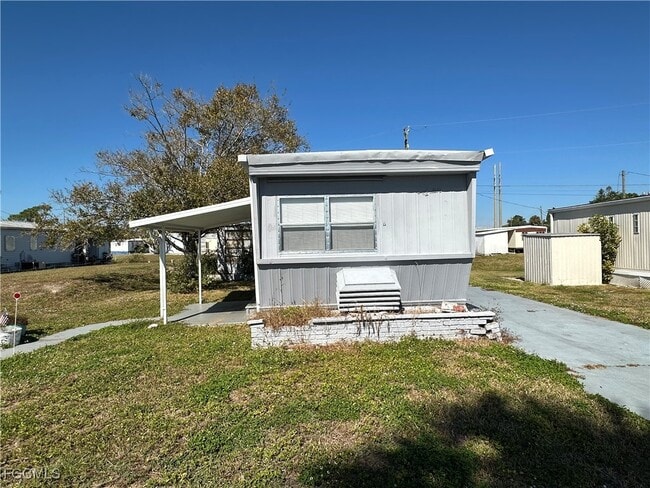 property at 333 Lantern Ln