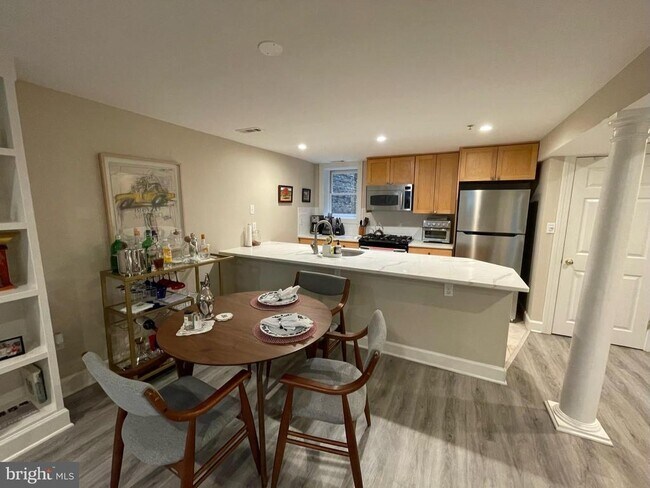 1747 Willard St NW in Washington, DC - Building Photo - Building Photo