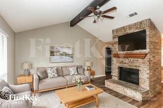 231 Myrtle Dr in Arlington, TX - Building Photo - Building Photo