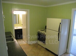 815 College Ave NE in Grand Rapids, MI - Building Photo - Building Photo