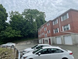 22 Lake Shore Ter, Unit 4 in Boston, MA - Building Photo - Building Photo