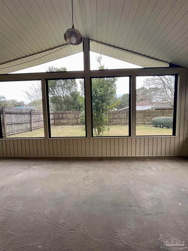 211 Seminole Trail in Pensacola, FL - Building Photo - Building Photo