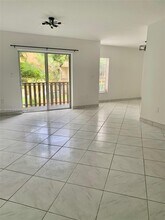4855 NW 7th St in Miami, FL - Building Photo - Building Photo