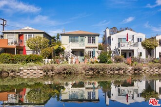 2918 Grand Canal in Los Angeles, CA - Building Photo - Building Photo