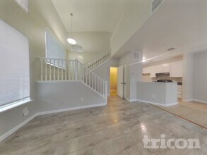 5348 Catanzaro Way in Antioch, CA - Building Photo - Building Photo