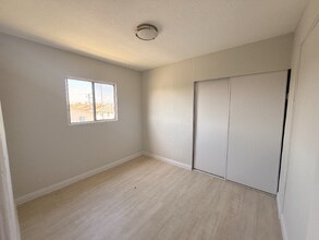 1156 W 39th St in Los Angeles, CA - Building Photo - Building Photo