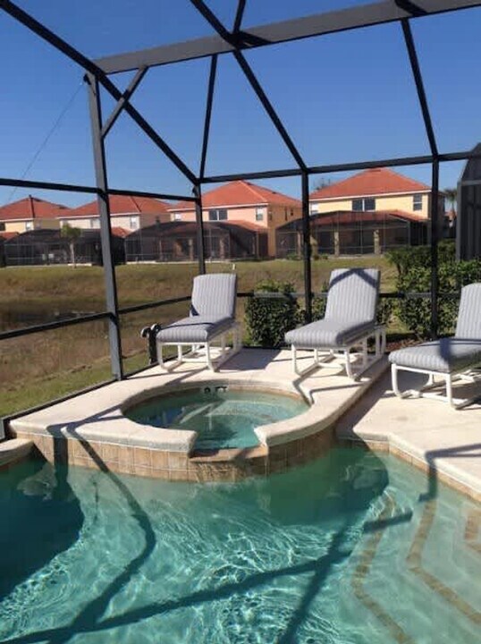249 Rosso Dr in Davenport, FL - Building Photo