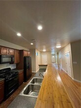 200 W N Loop Blvd in Austin, TX - Building Photo - Building Photo