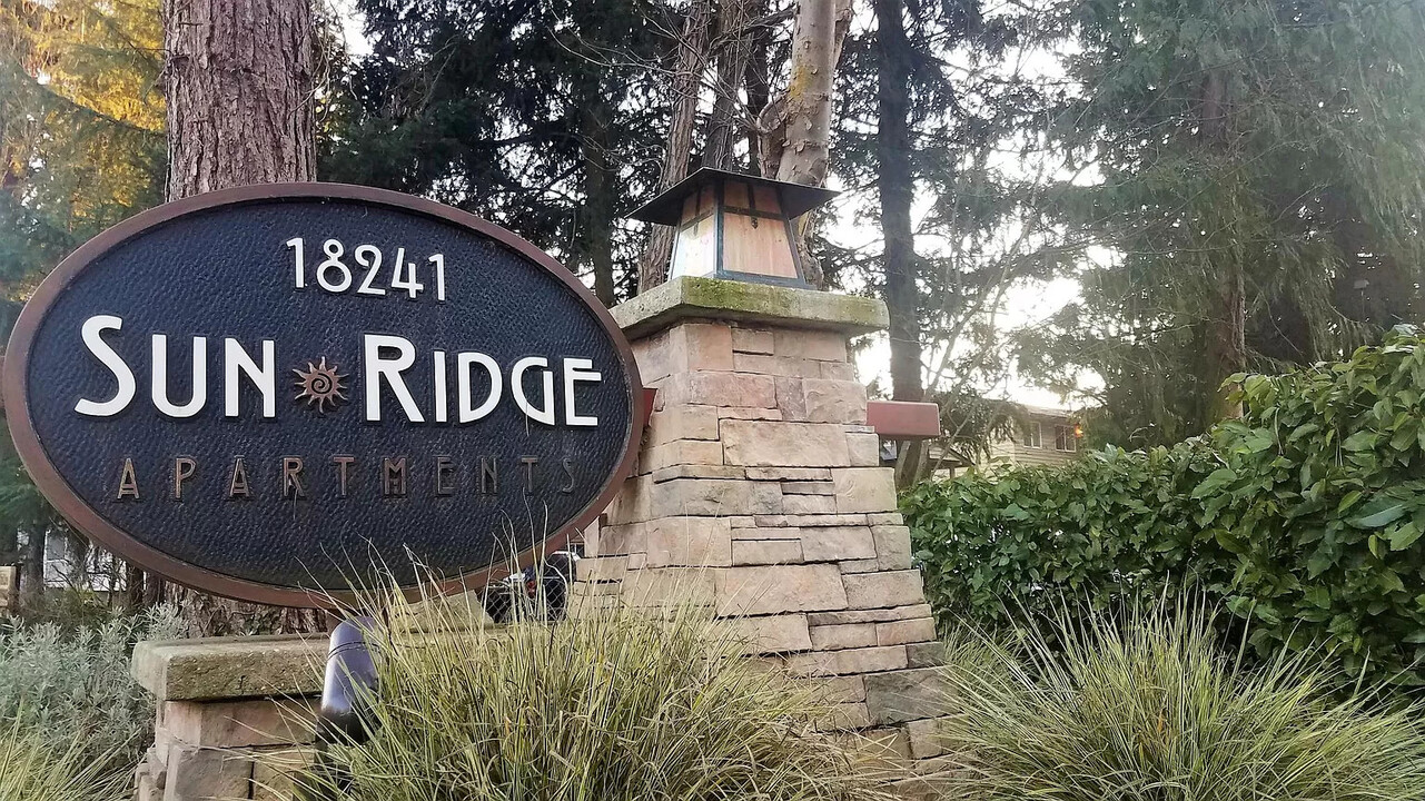 Sun Ridge Apartments in Kenmore, WA - Building Photo