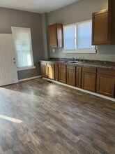 1918 W Howett St in Peoria, IL - Building Photo - Building Photo