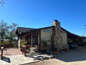 10128 McBroom St in Sunland, CA - Building Photo - Building Photo