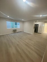 600 E Harvard Rd in Burbank, CA - Building Photo - Building Photo