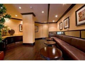 510 NW 84th Ave, Unit 105 in Plantation, FL - Foto de edificio - Building Photo
