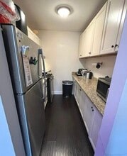 1604 Renate Dr, Unit T2 in Woodbridge, VA - Building Photo - Building Photo