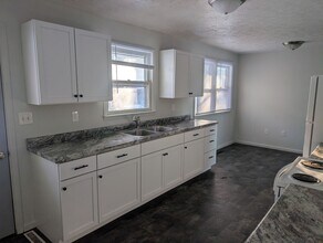 4506 Boll Ln in Champaign, IL - Building Photo - Building Photo