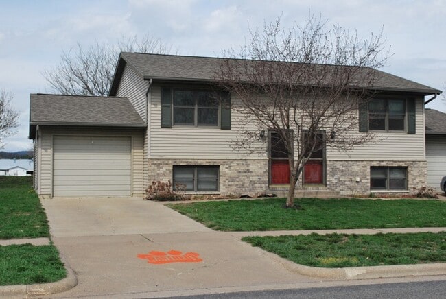 property at 620 Lynn Dr