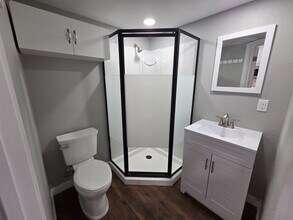 1120 Rigsby Ave, Unit 3 in San Antonio, TX - Building Photo - Building Photo